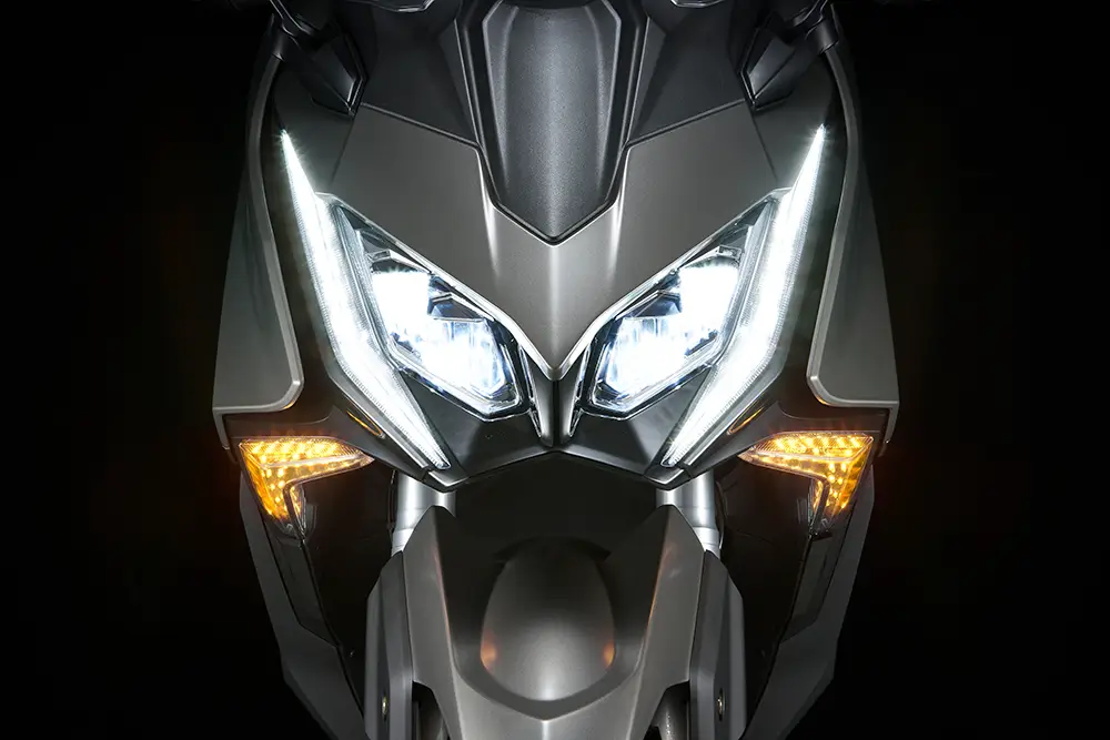 KYMCO AK 550i Premium Flat Brown