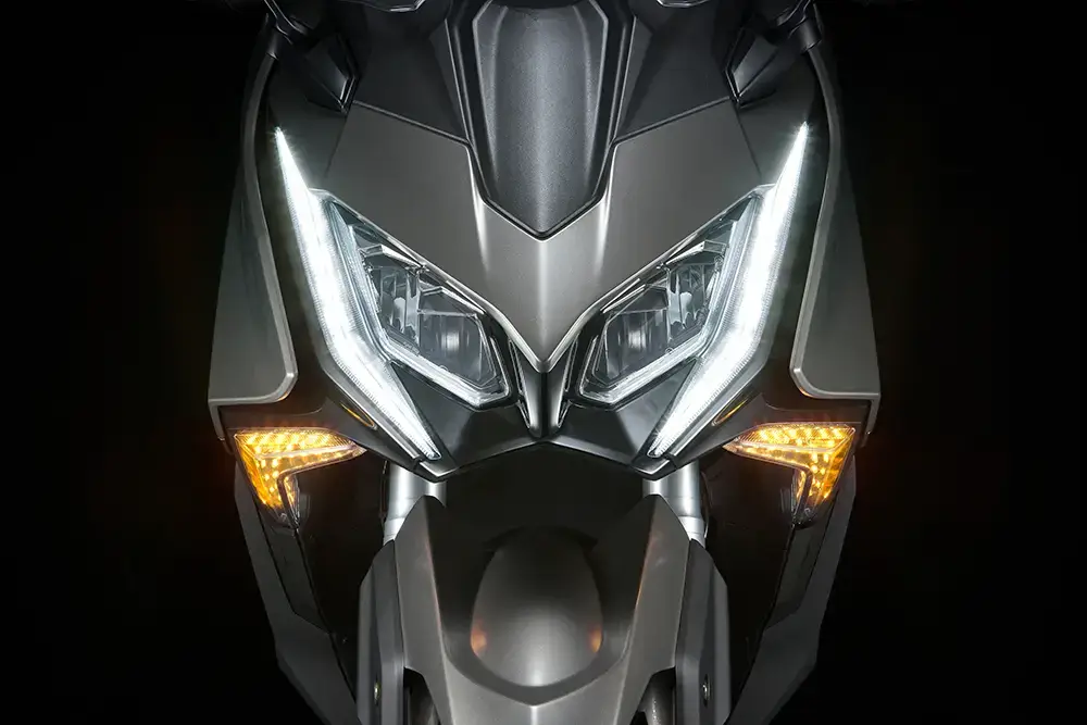 KYMCO AK 550i Premium Flat Brown