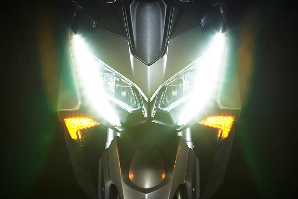 KYMCO AK 550i Premium Flat Brown